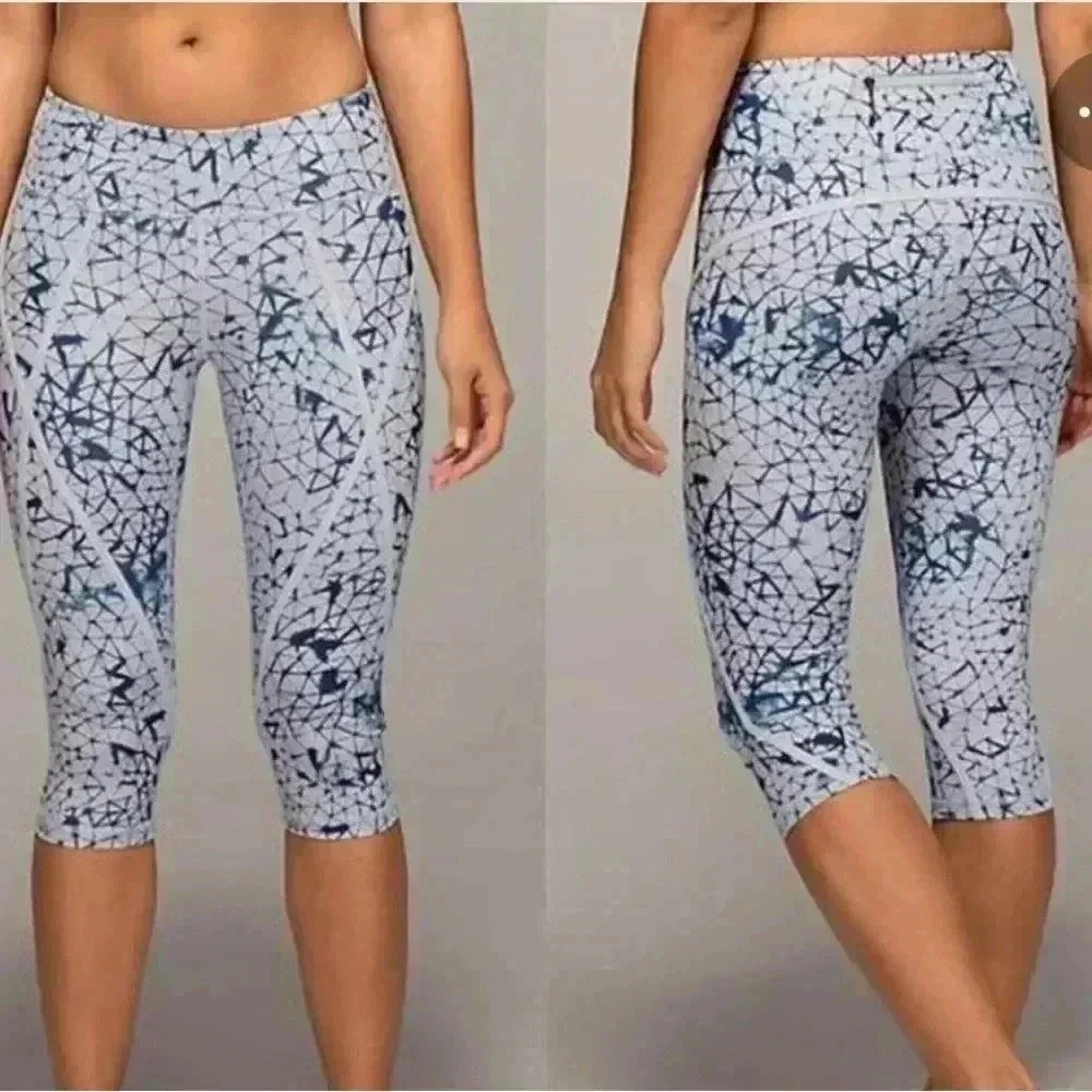 Lululemon Pedal Pace Cropped Star Crushed Silver Fox Deep Navy Leggings Size 4.